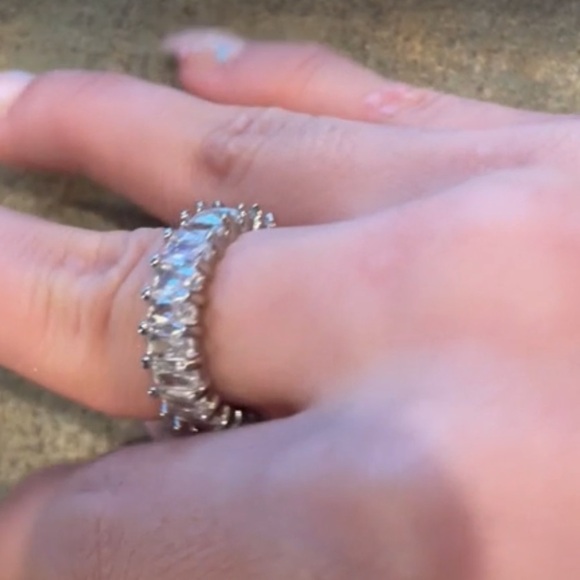 September CZ sapphire eternity ring in silver size 7 sensitive skin safe jewelry - Picture 2 of 3